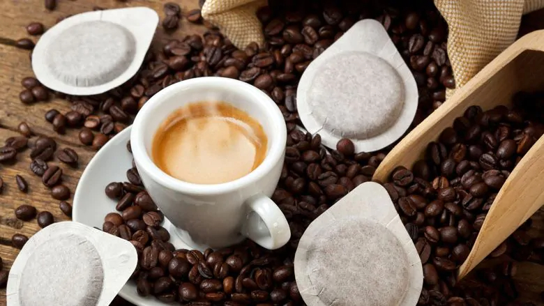 Wat is het verschil tussen ESE-servings en gewone koffiepads?